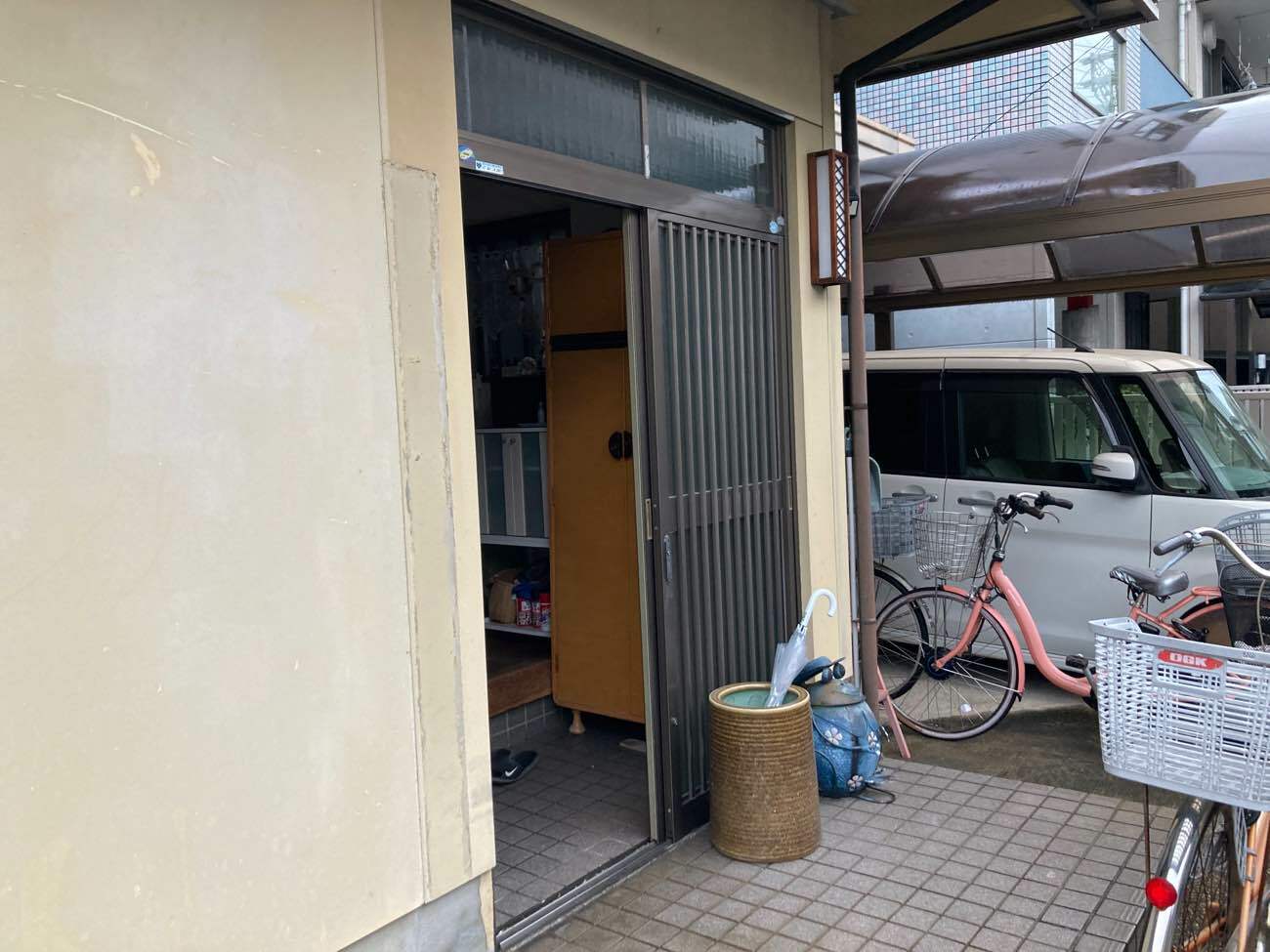 東大阪市で玄関の取替工事を施工させていただきました！