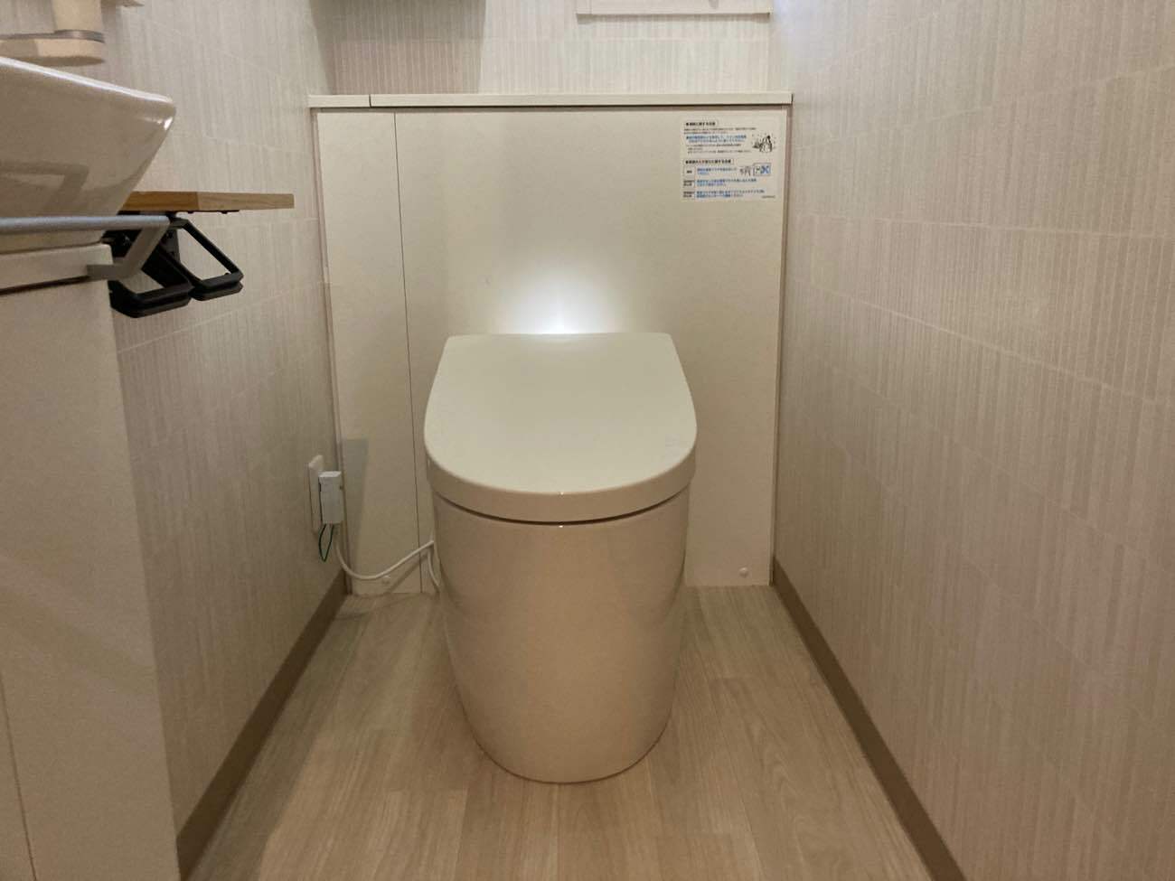八尾市でトイレの取替工事をさせていただきました。