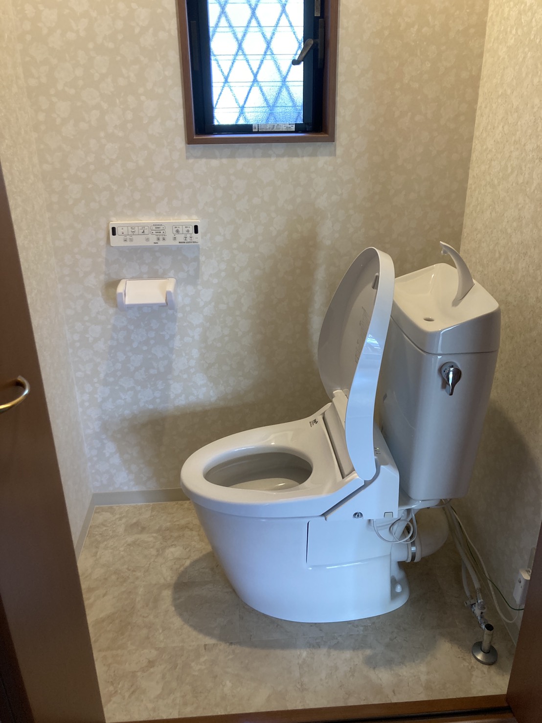 八尾市で２階のクローゼットにトイレを新設しました！