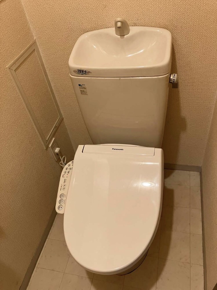 東大阪市でトイレの取り替えをしました！